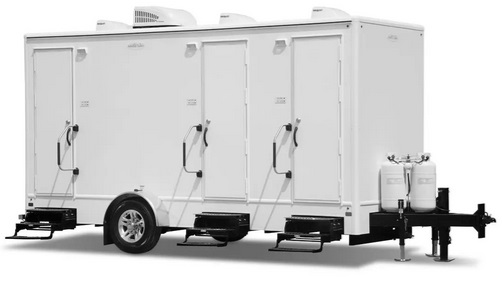 3 Stall Shower Trailer Rentals in Omaha, Nebraska